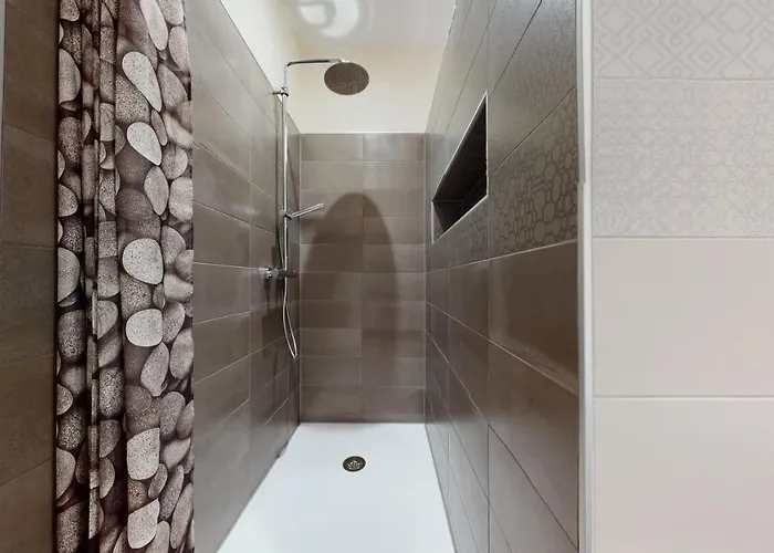 Le Muguet 3 - 1 Garage Gratuit 科尔马